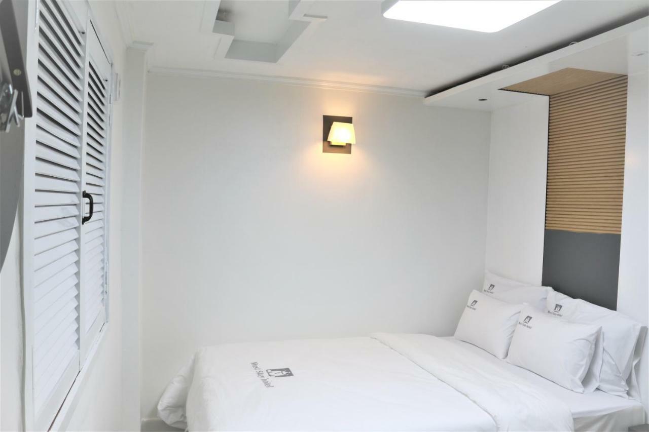 Must Stay Hotel Seoul Exterior photo